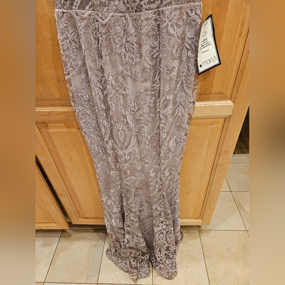 Speechless Juniors Lavender Embroidered V-Neck Illusion Prom Gown Dress Size 13 - Picture 7 of 12